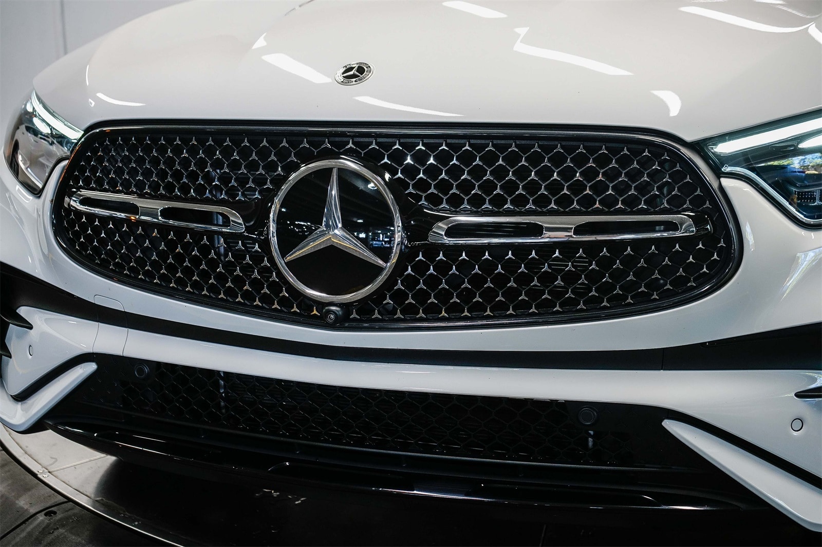 Thumbnail: 2023 Mercedes-Benz GLC - 8