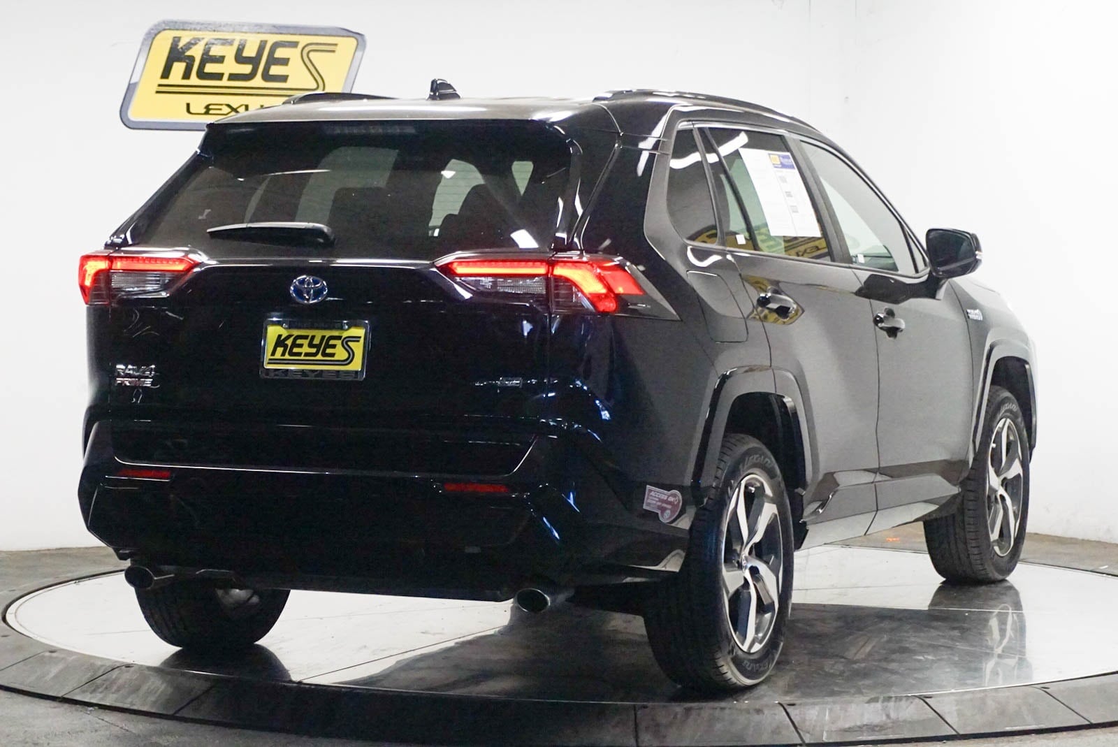 Thumbnail: 2024 Toyota RAV4 - 4