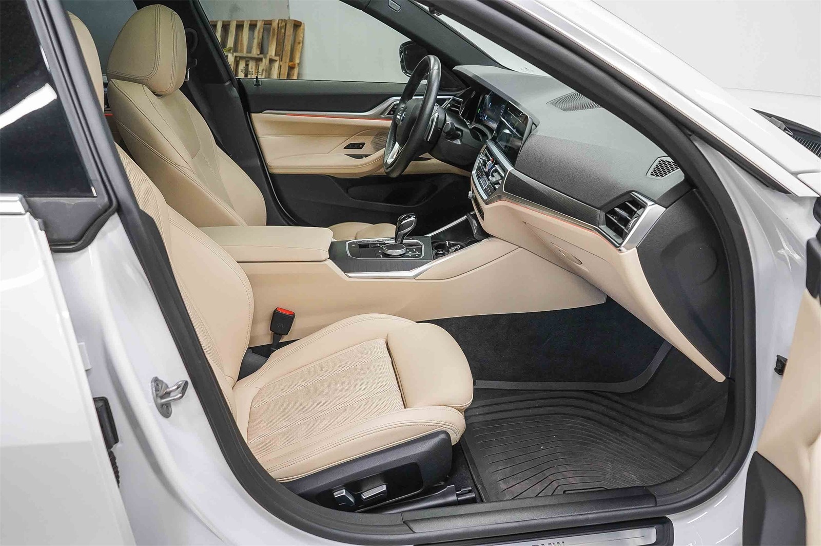 Thumbnail: 2023 BMW 4 Series - 17