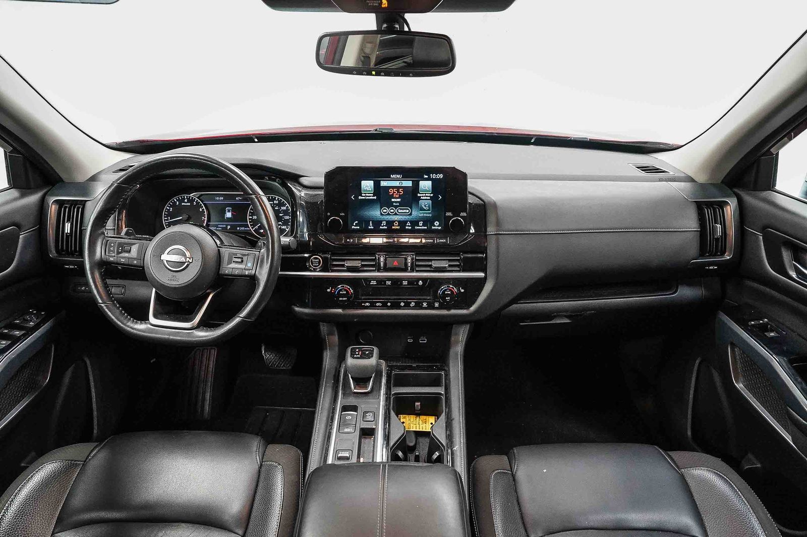 Thumbnail: 2022 Nissan Pathfinder - 12