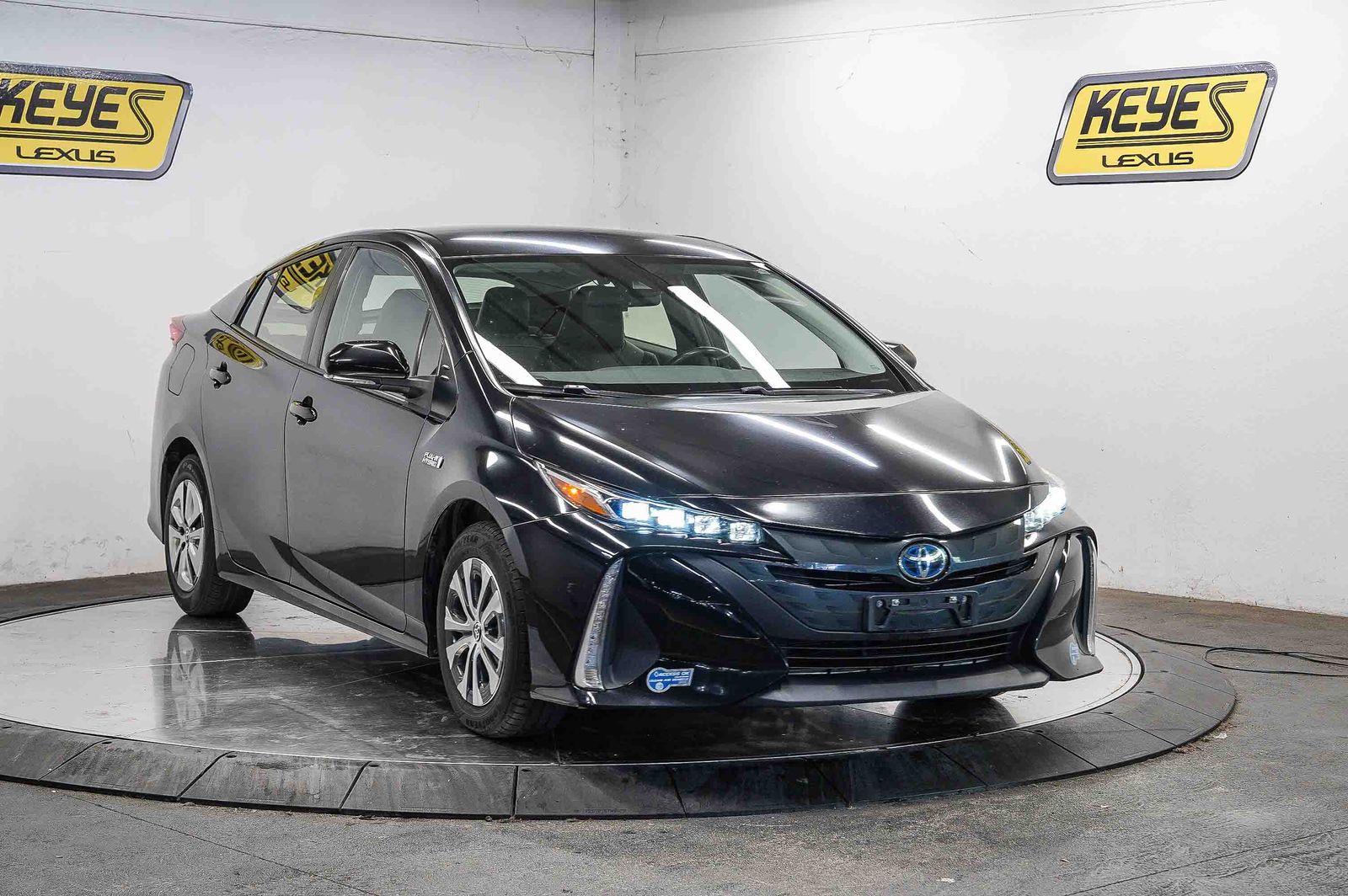 Thumbnail: 2021 Toyota Prius Prime - 5