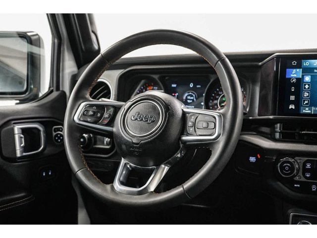 Thumbnail: 2024 Jeep Wrangler - 15