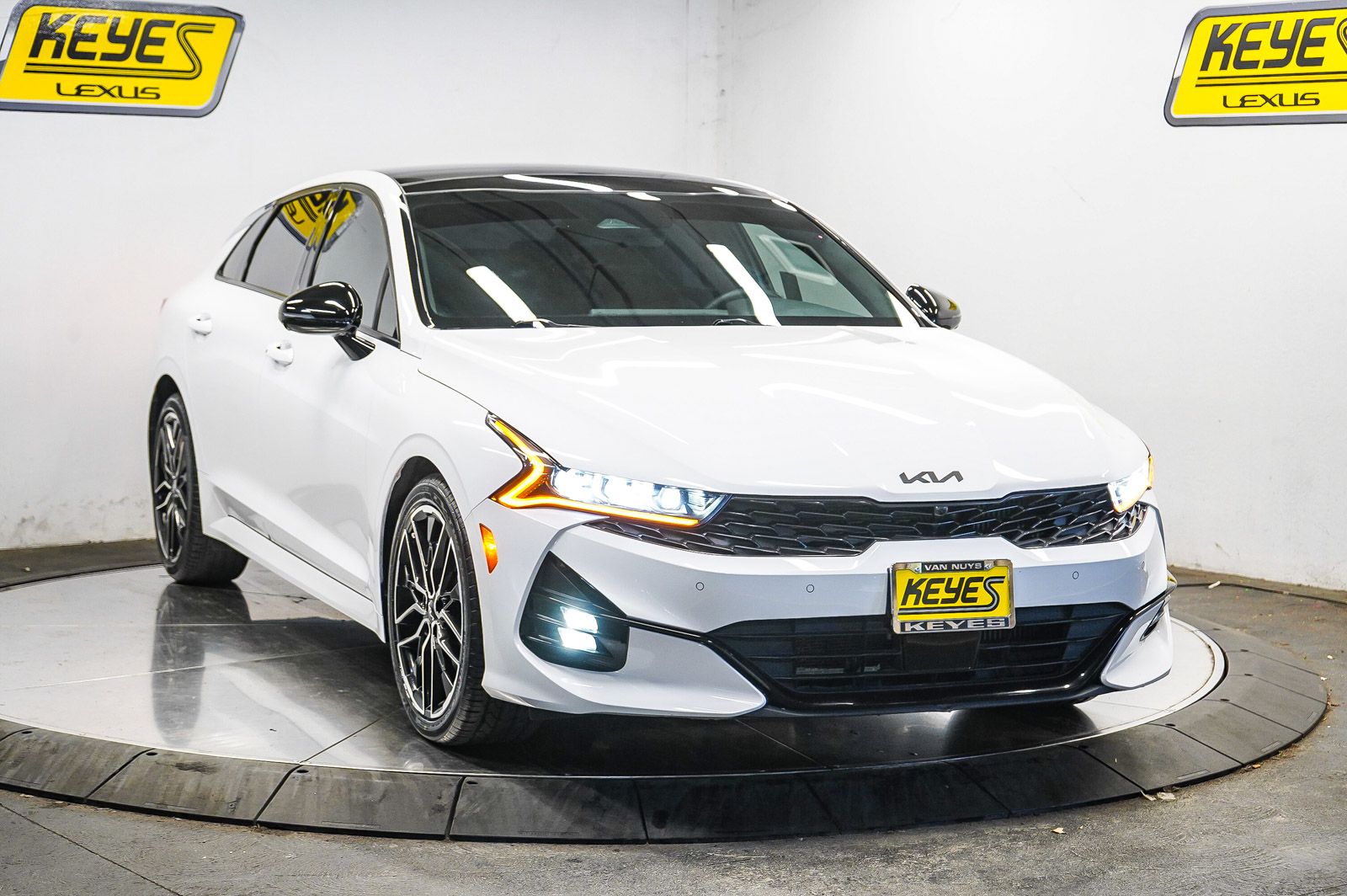 Thumbnail: 2024 Kia K5 - 4