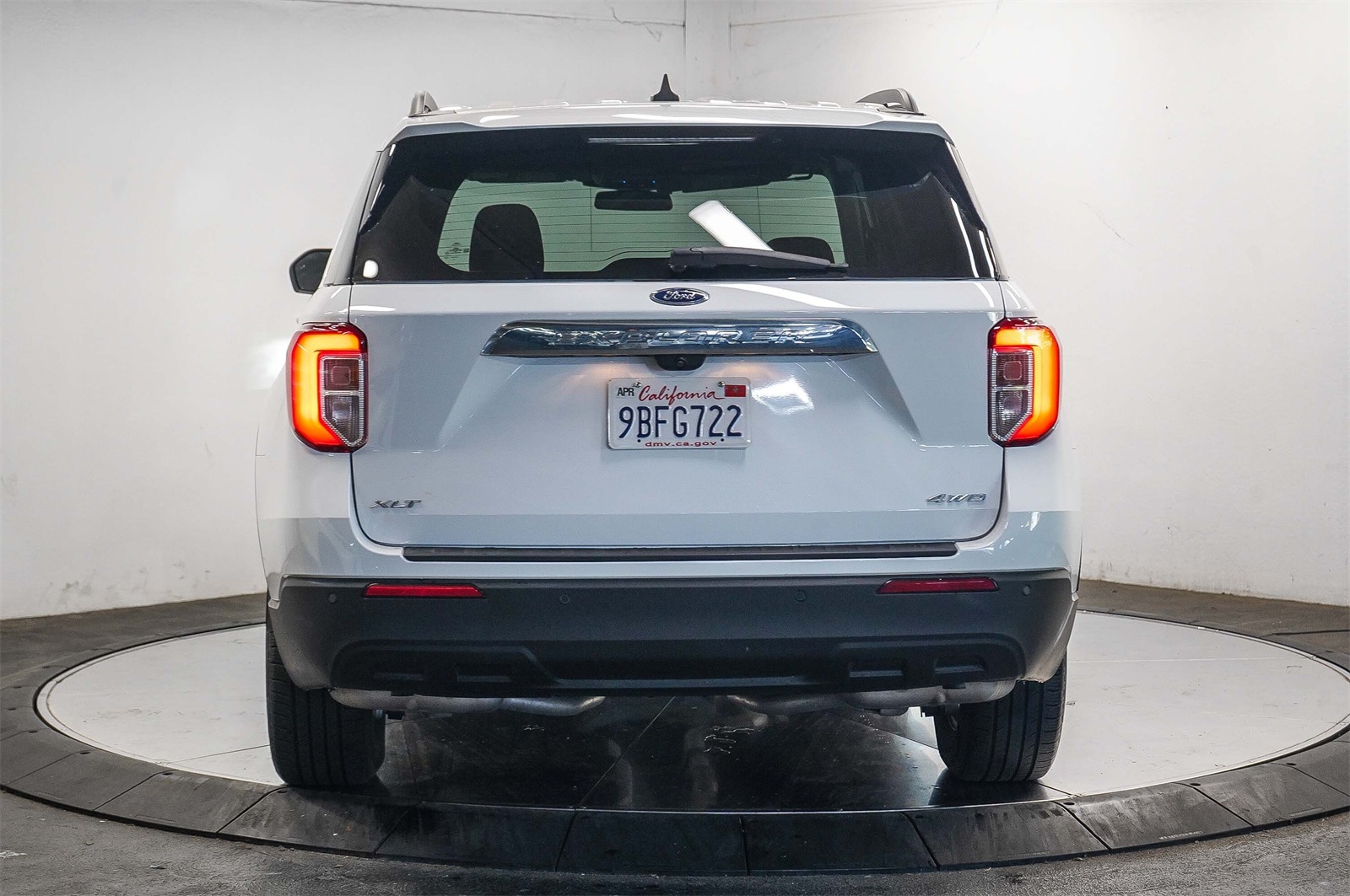 Thumbnail: 2022 Ford Explorer - 3