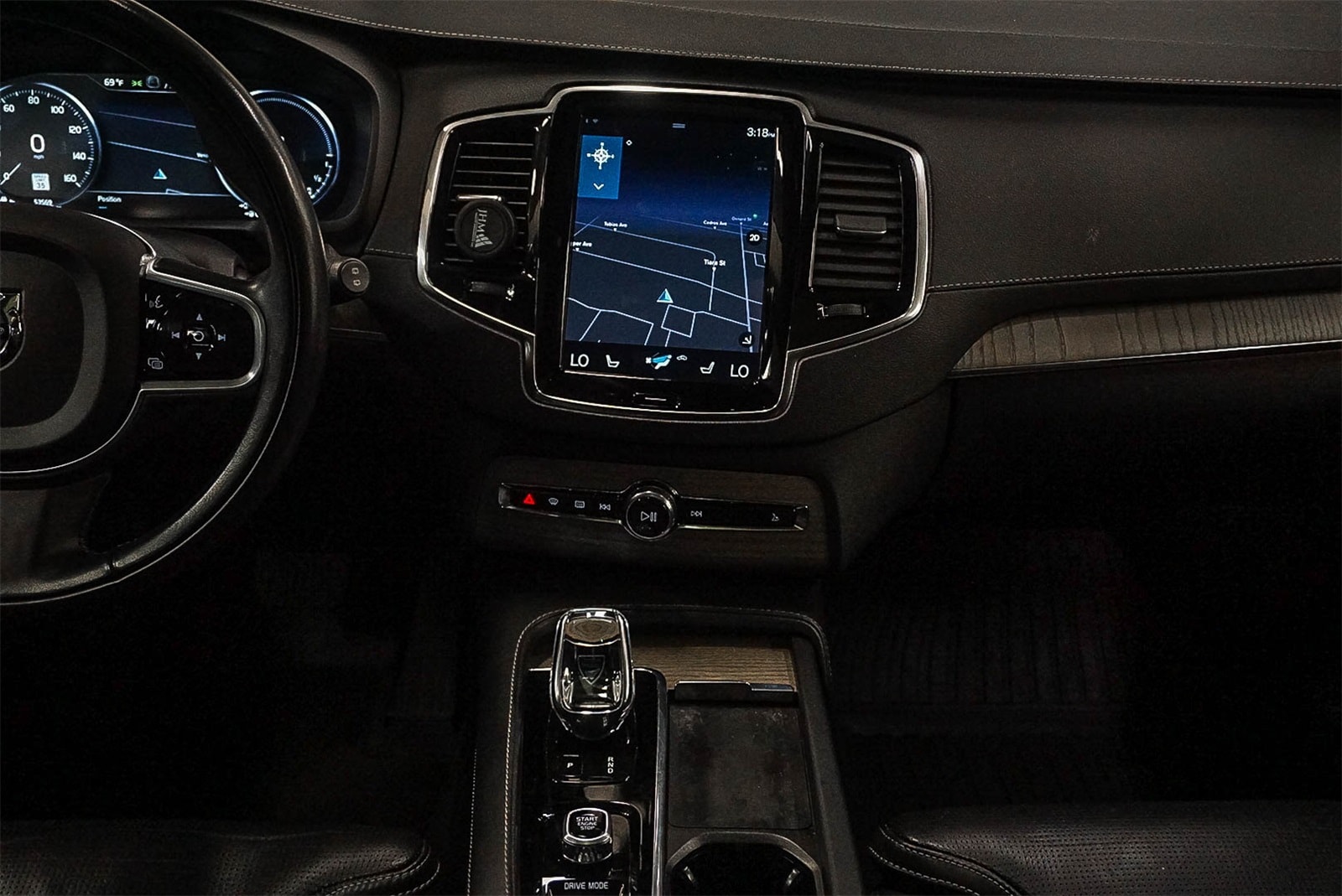 Thumbnail: 2021 Volvo XC90 - 14