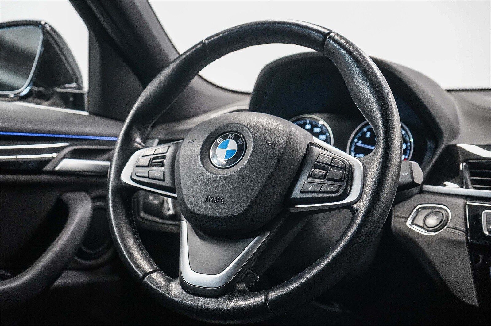Thumbnail: 2022 BMW X2 - 15