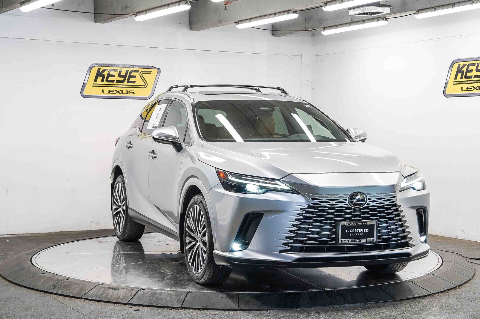 Thumbnail: 2023 Lexus RX - 5