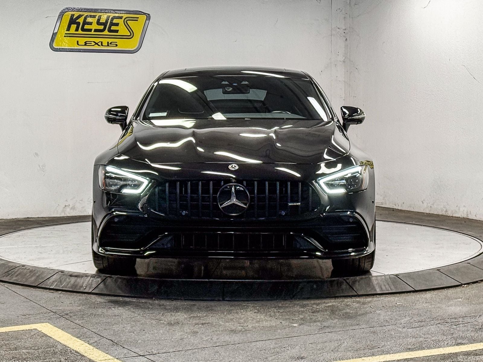 Thumbnail: 2023 Mercedes-Benz AMG GT - 6