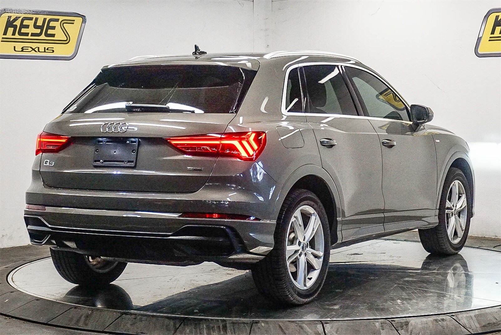 Thumbnail: 2020 Audi Q3 - 4