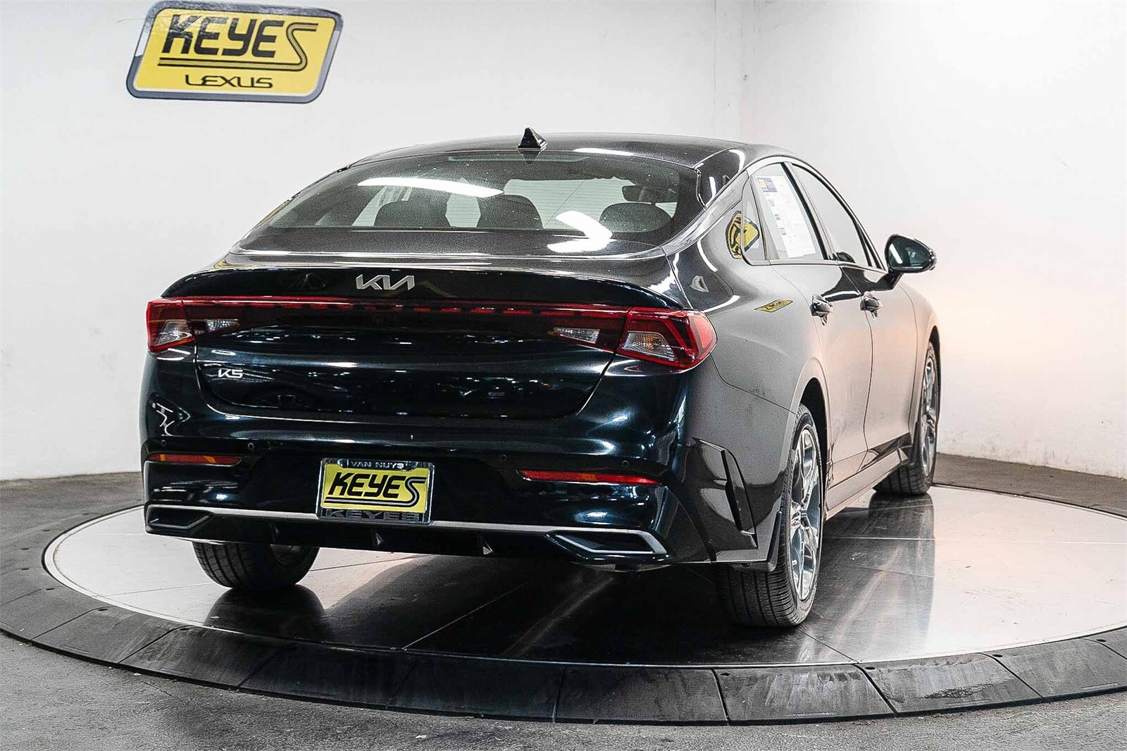 2024 Kia K5 EX photo 4