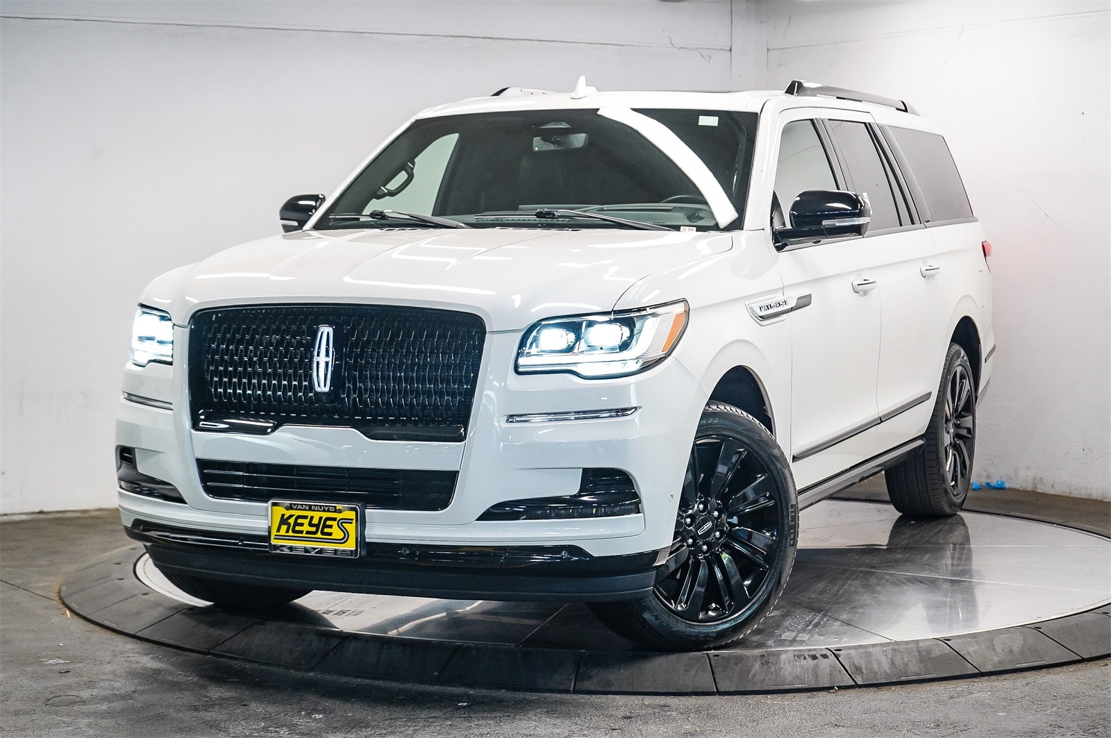 2022 Lincoln Navigator L Reserve -
                  Van Nuys, CA