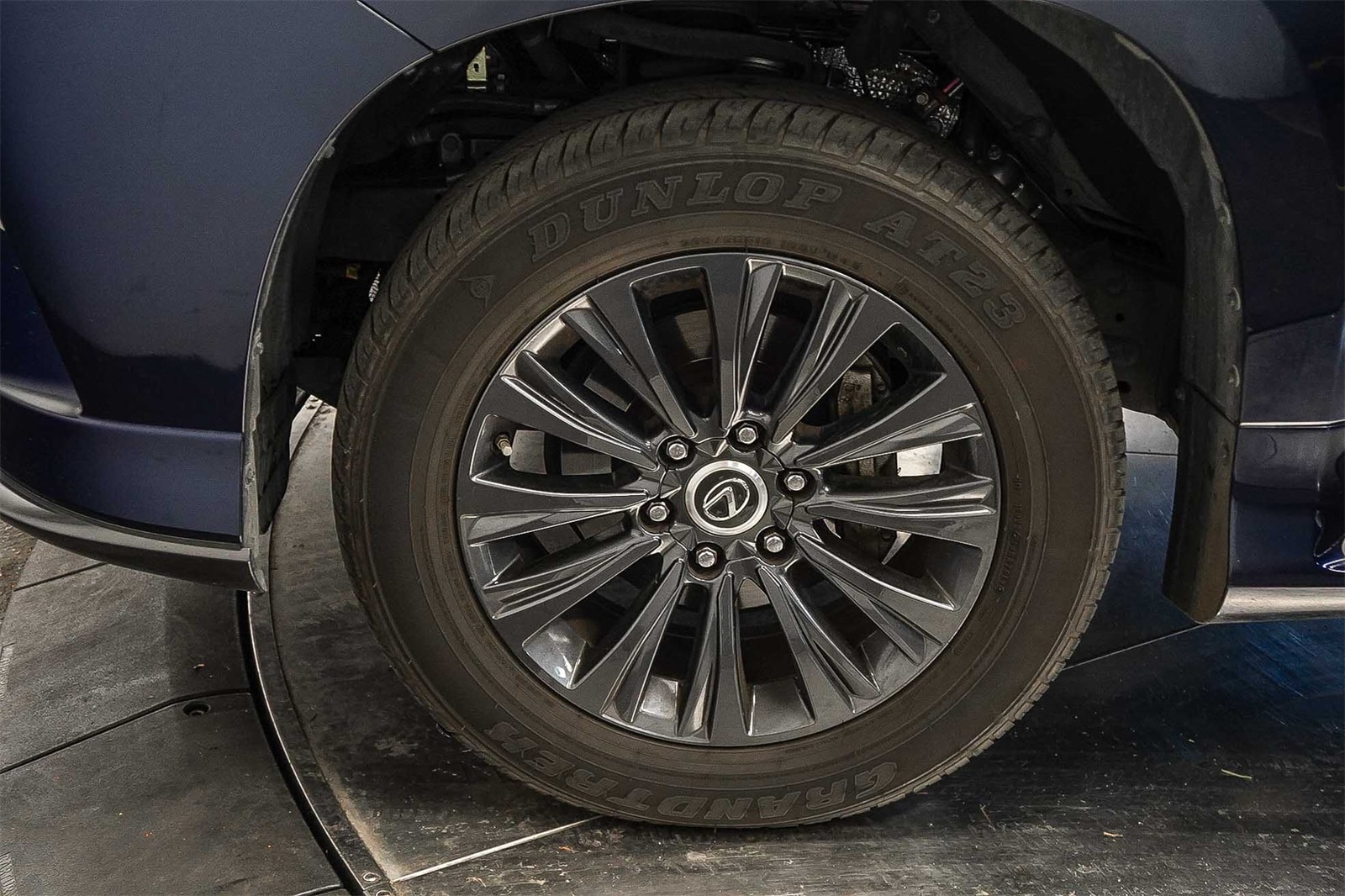 Thumbnail: 2020 Lexus GX - 10