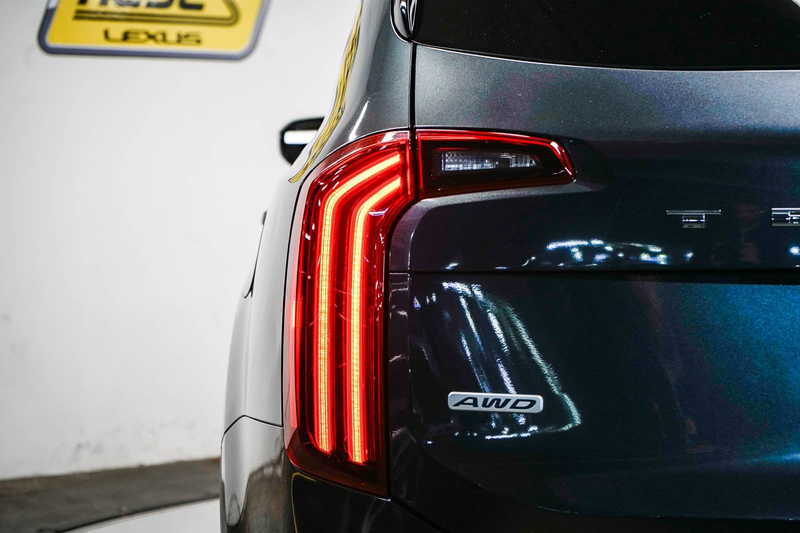 Thumbnail: 2021 Kia Telluride - 9