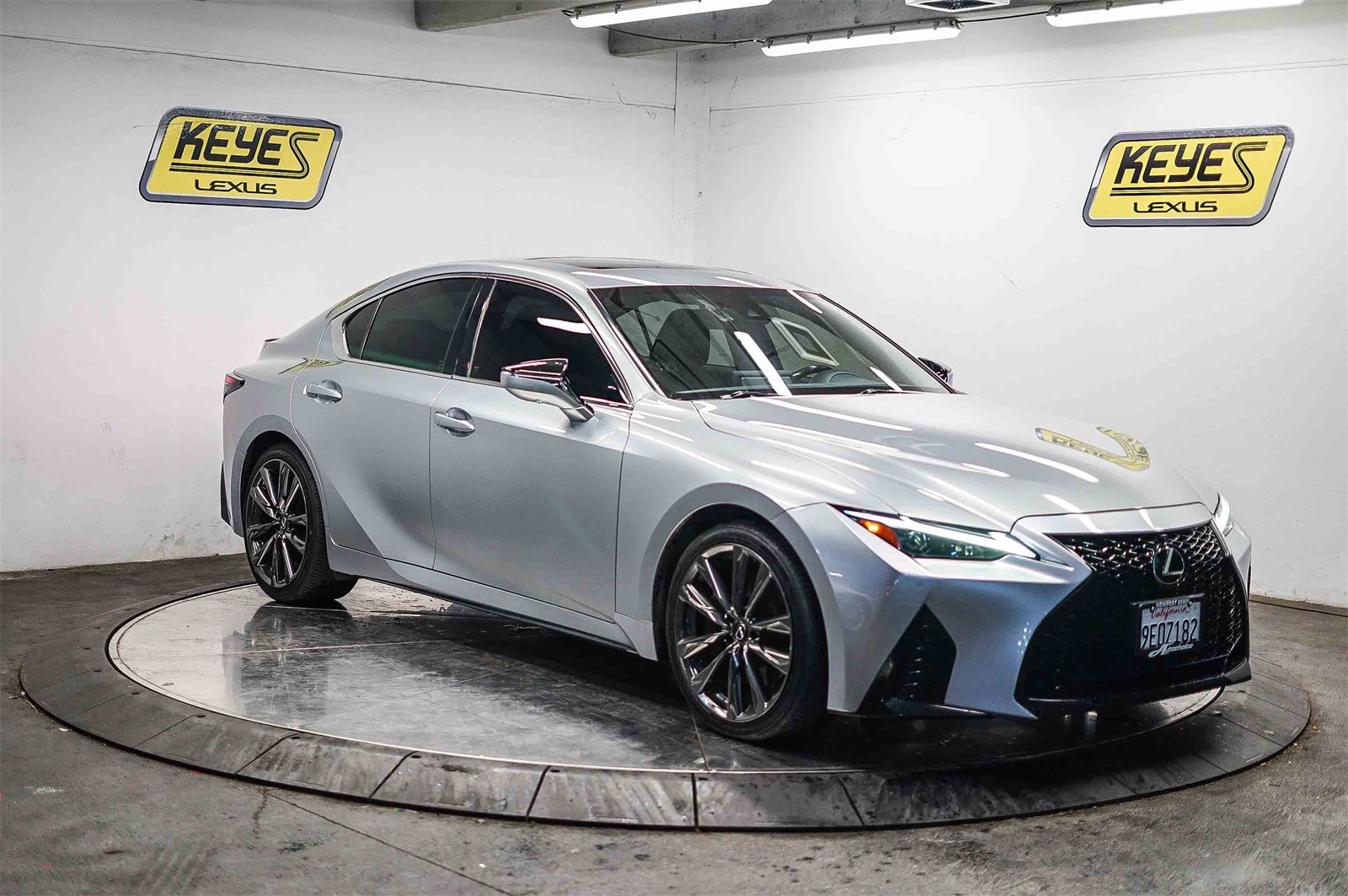Thumbnail: 2023 Lexus IS - 4