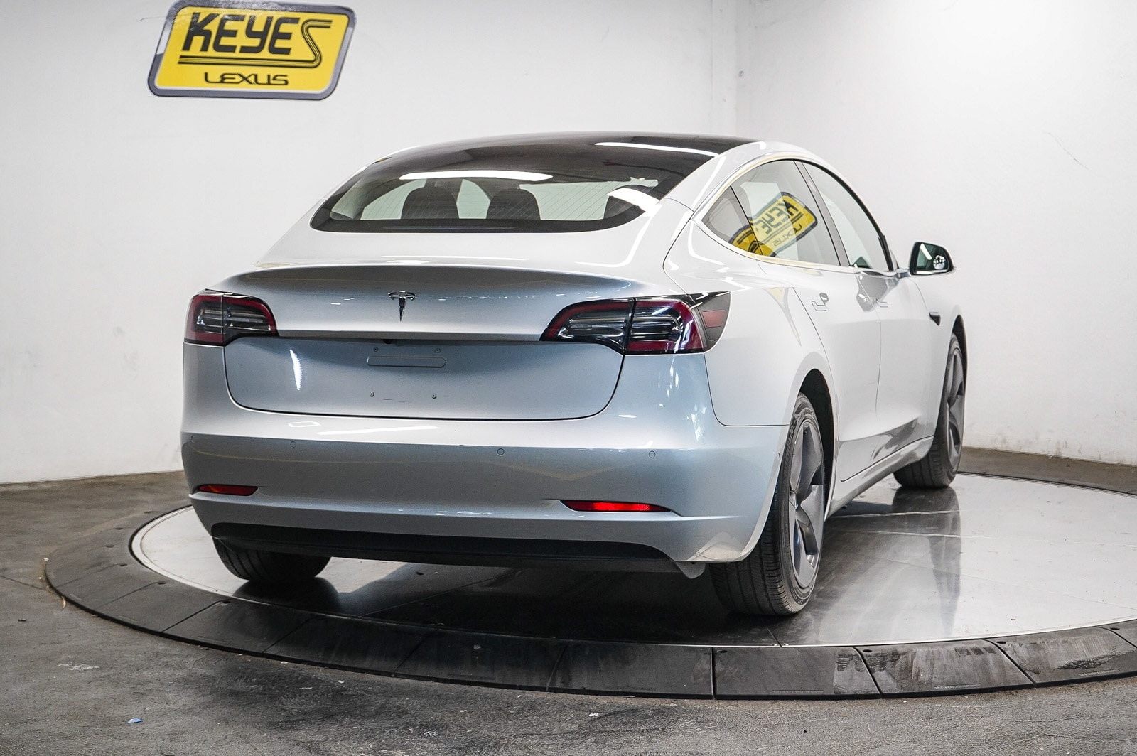 Thumbnail: 2018 Tesla Model 3 - 4