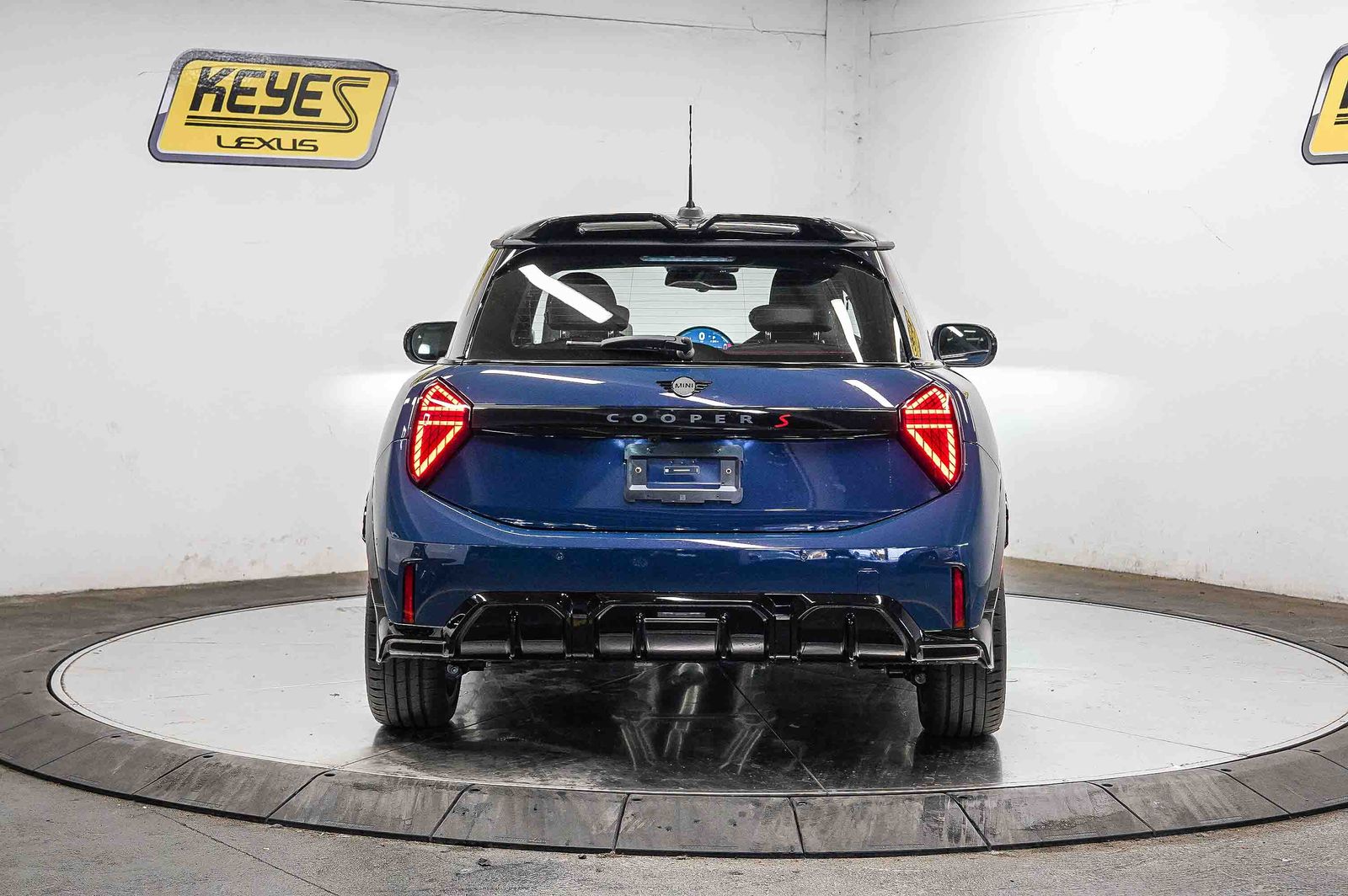 Thumbnail: 2026 MINI Cooper - 2