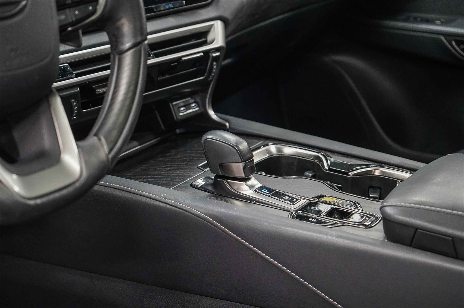 Thumbnail: 2023 Lexus RX - 24