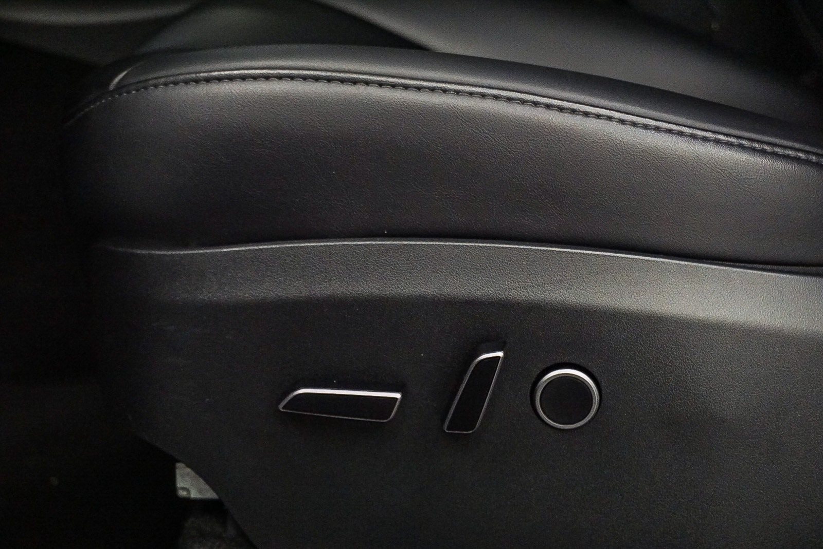 Thumbnail: 2023 Tesla Model Y - 20