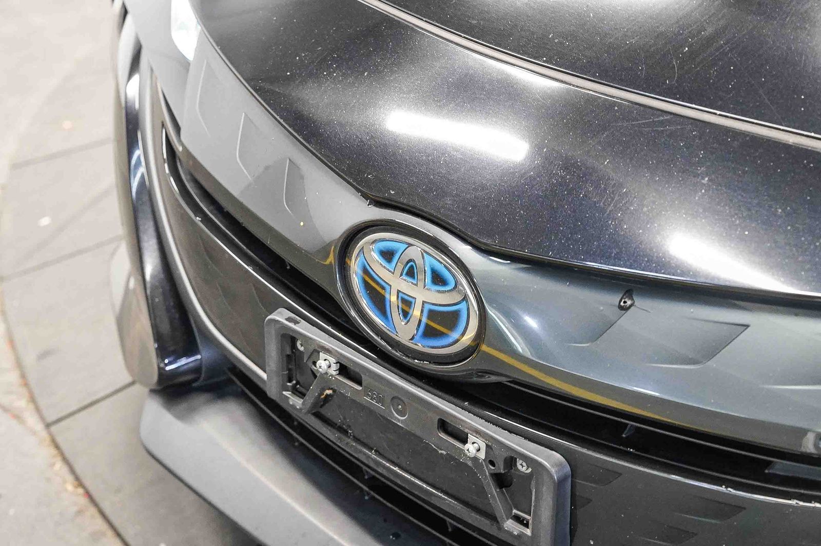 Thumbnail: 2021 Toyota Prius Prime - 8