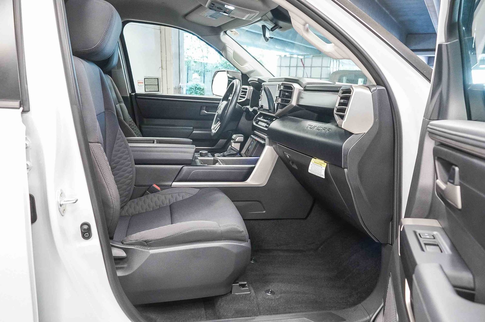 Thumbnail: 2024 Toyota Tundra - 13