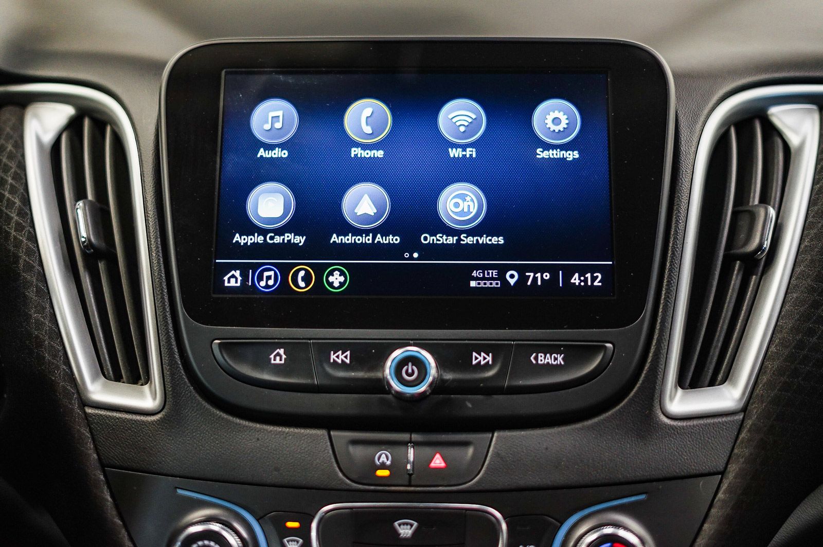 Thumbnail: 2022 Chevrolet Malibu - 14