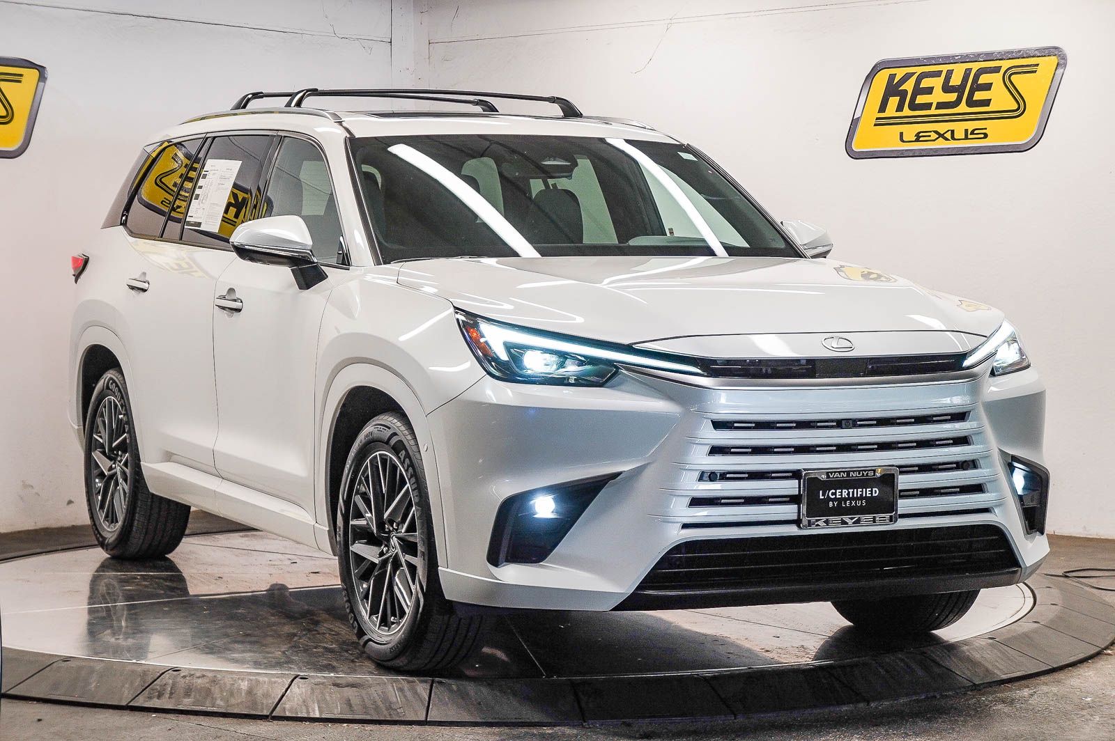 Thumbnail: 2024 Lexus TX - 3