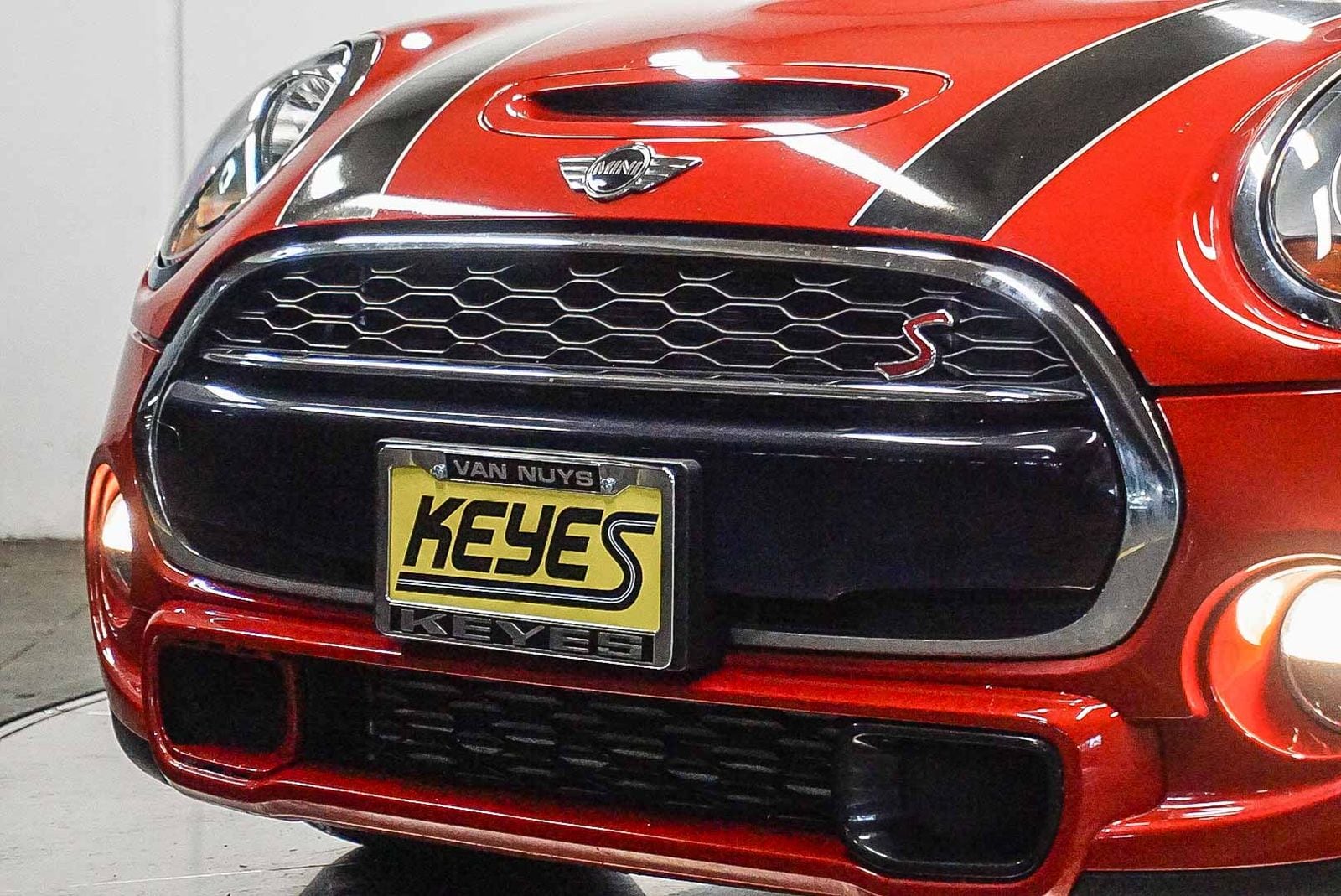 Thumbnail: 2016 MINI Cooper Hardtop - 8