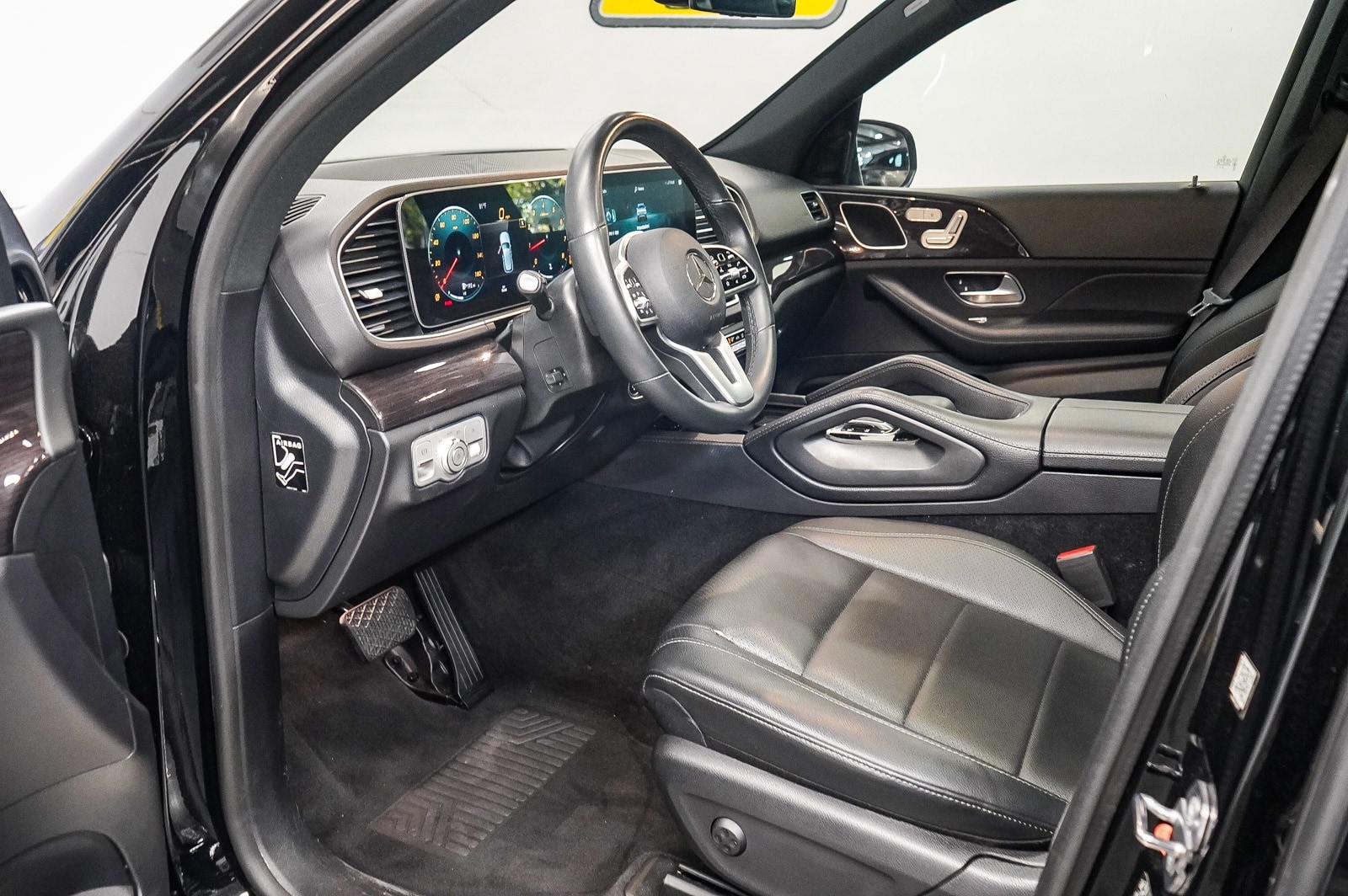 Thumbnail: 2020 Mercedes-Benz GLE - 18