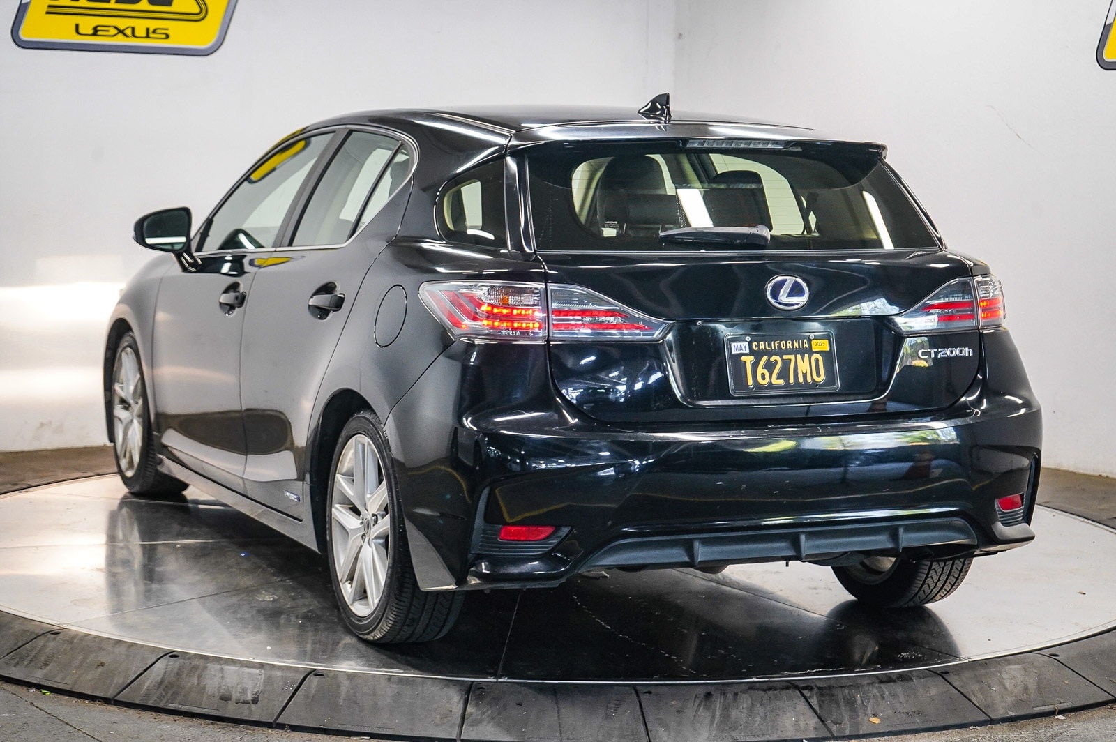 Thumbnail: 2015 Lexus CT - 2