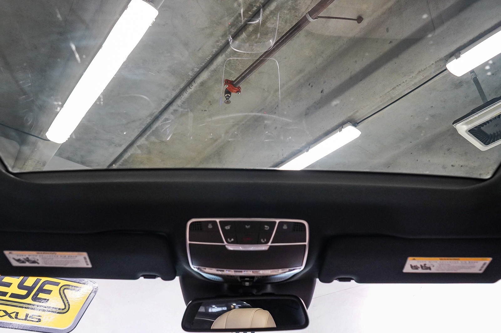 Thumbnail: 2015 Mercedes-Benz S-Class - 16