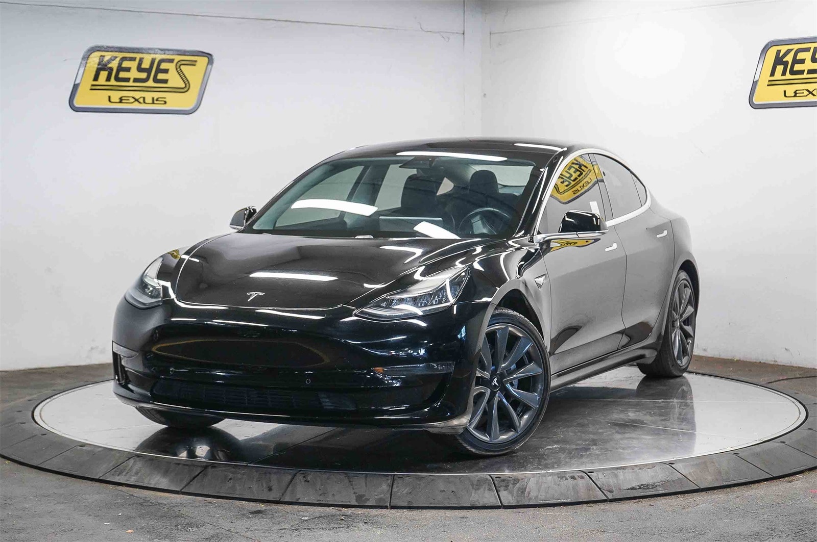 2018 Tesla Model 3 Long Range -
                  Van Nuys, CA