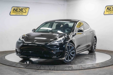 2018 Tesla Model 3 Long Range Battery Sedan