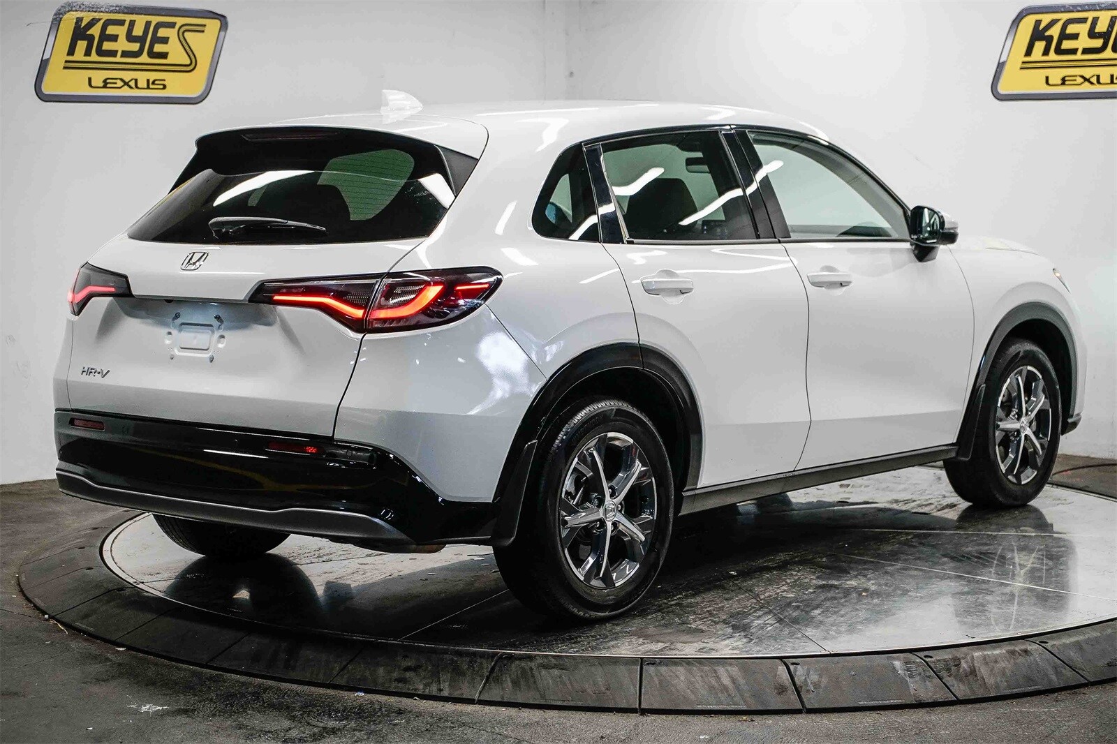 2025 Honda HR-V EX-L photo 3