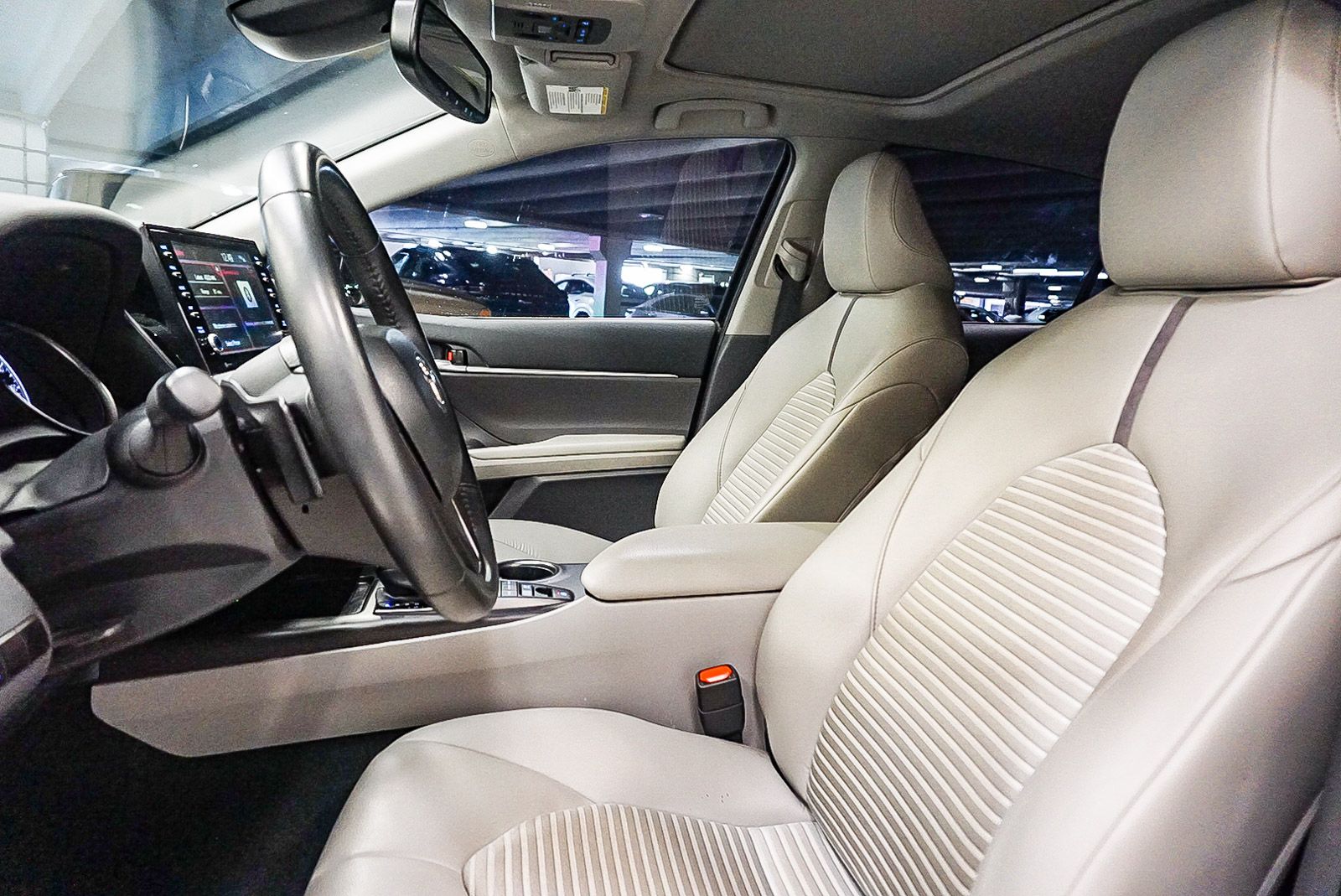 Thumbnail: 2023 Toyota Camry - 18