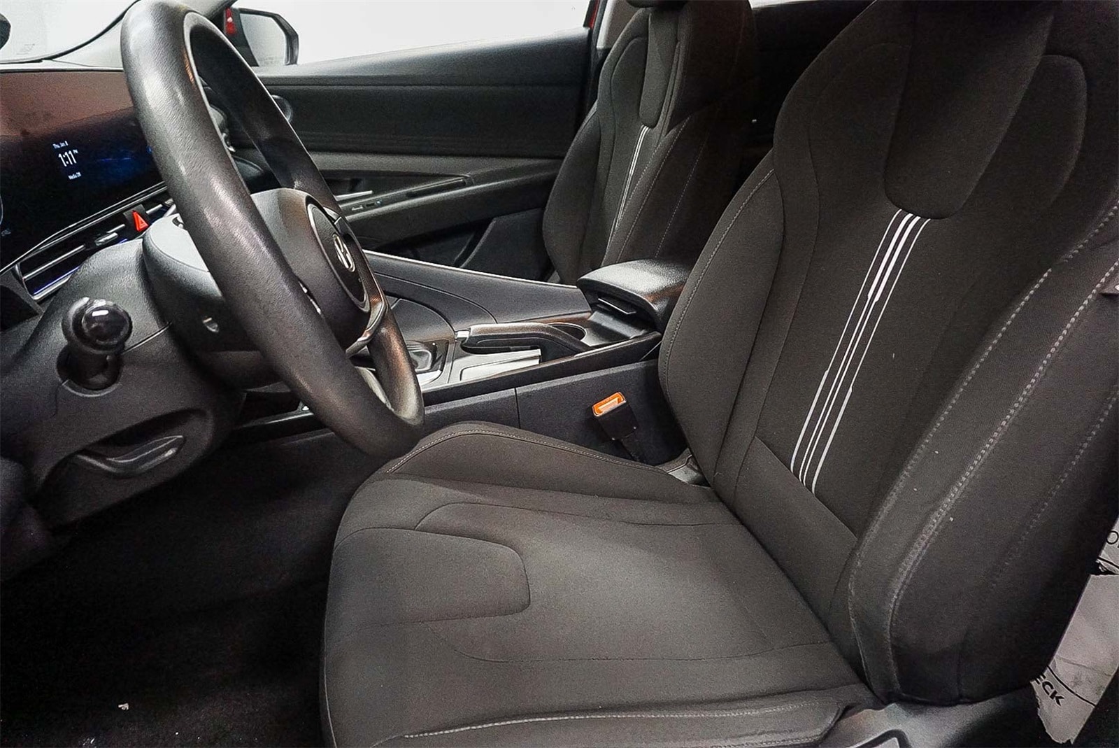 Thumbnail: 2024 Hyundai Elantra - 17