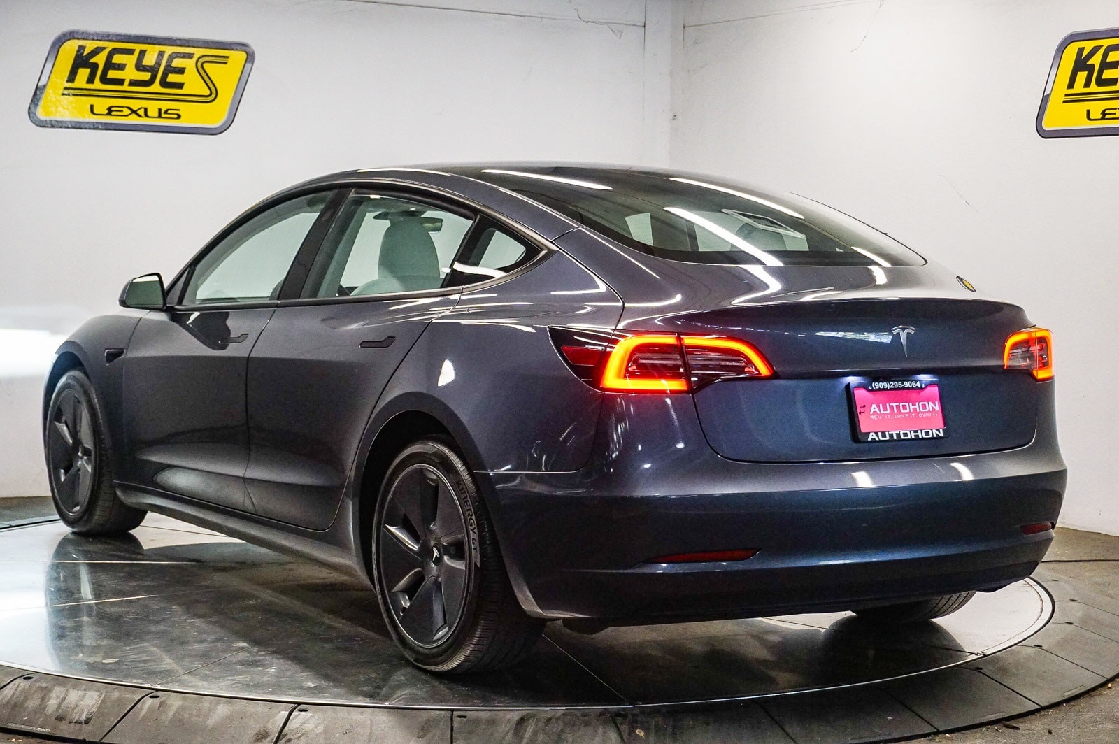 Thumbnail: 2023 Tesla Model 3 - 2
