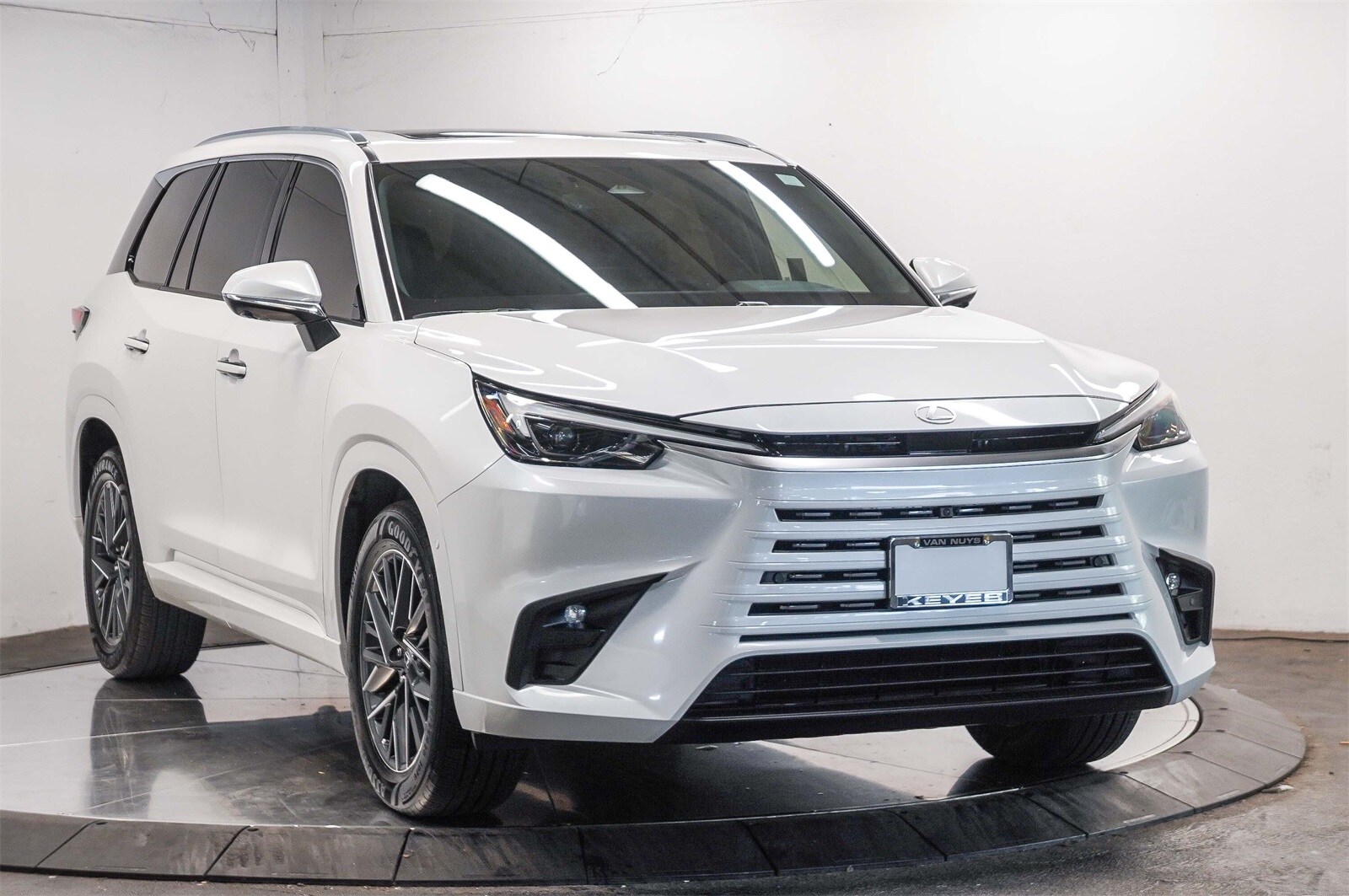 Thumbnail: 2024 Lexus TX - 3