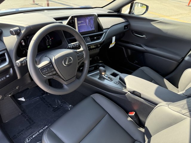 Thumbnail: 2025 Lexus UX - 13