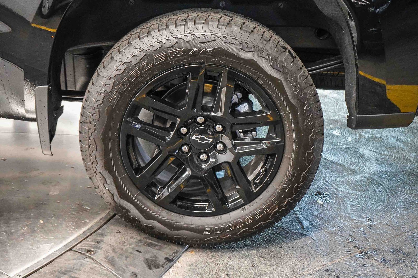 Thumbnail: 2026 Chevrolet Silverado 1500 - 10