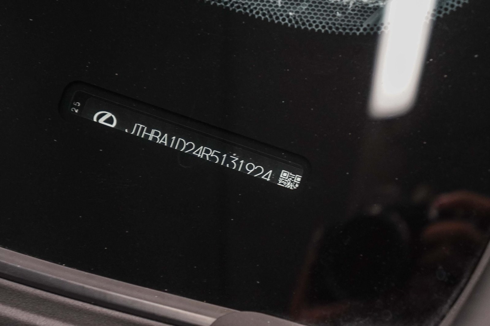 Thumbnail: 2024 Lexus IS - 23