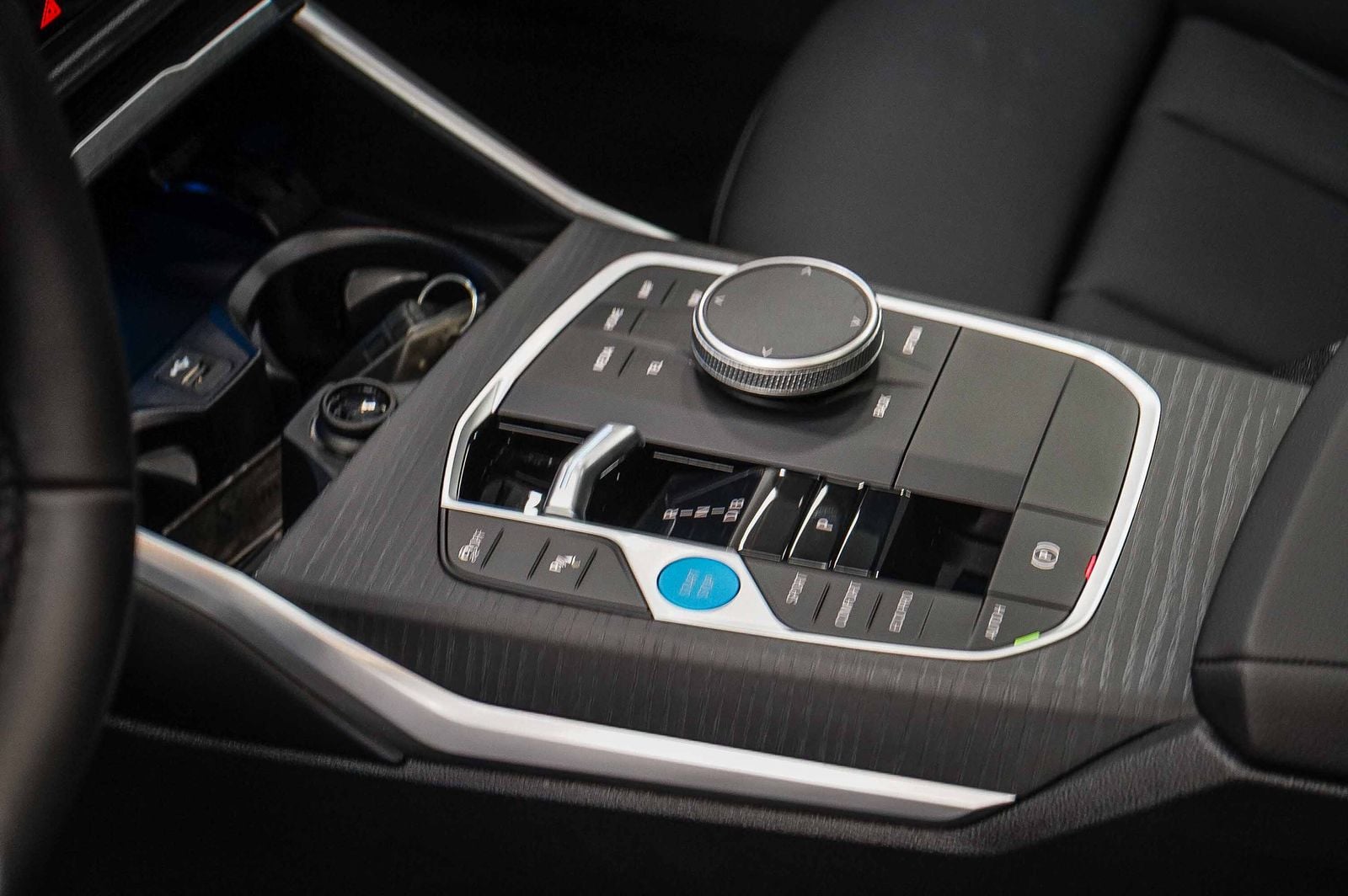 Thumbnail: 2025 BMW i4 - 23