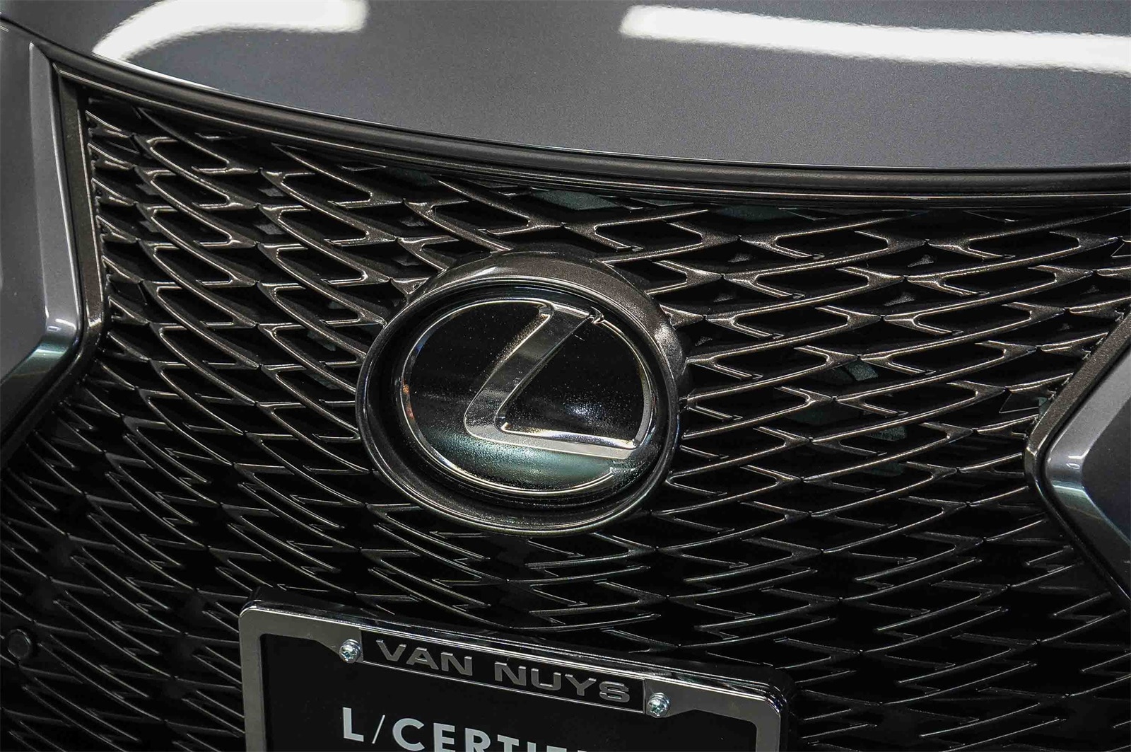 Thumbnail: 2024 Lexus UX - 8