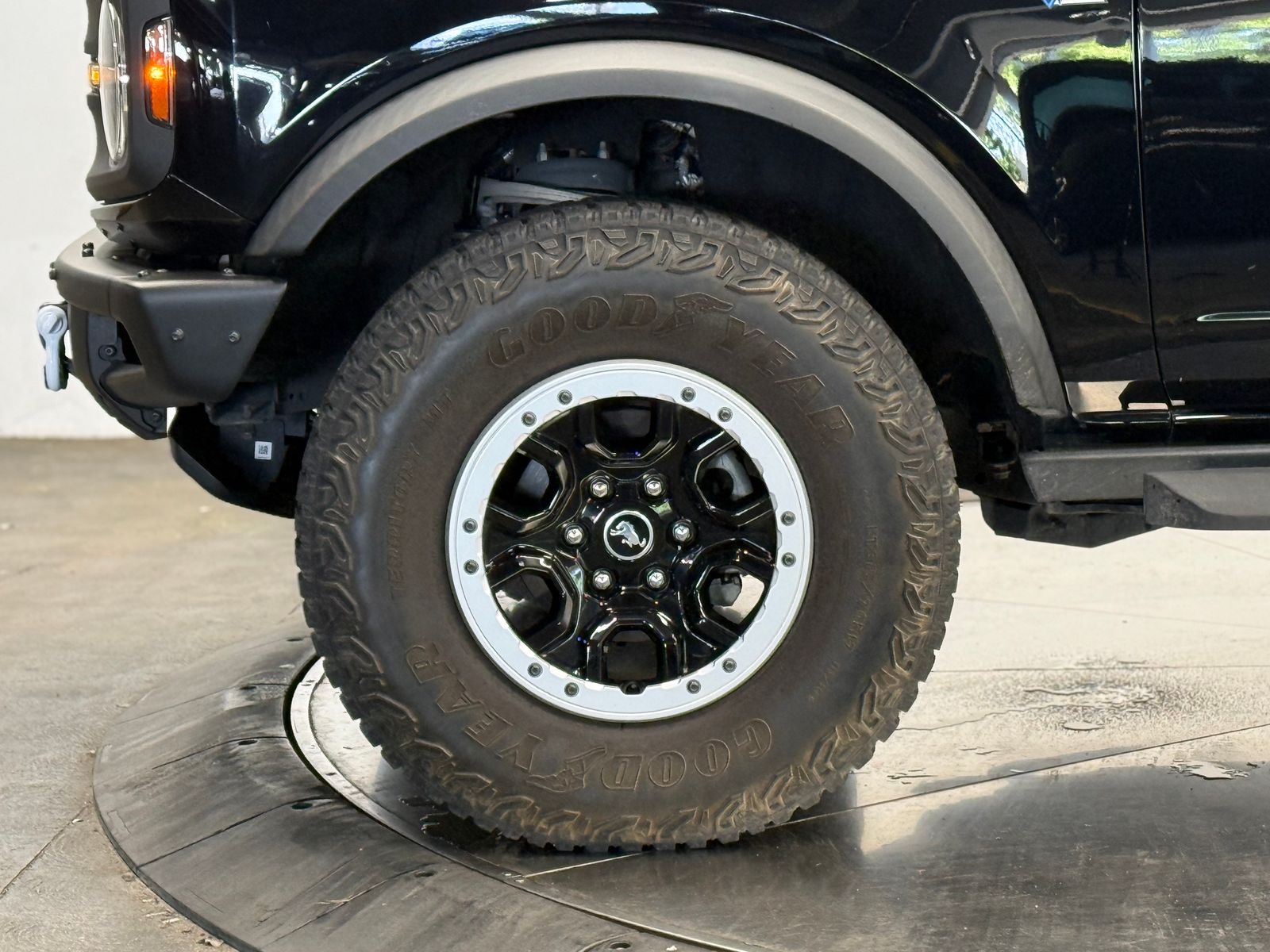 Thumbnail: 2023 Ford Bronco - 8