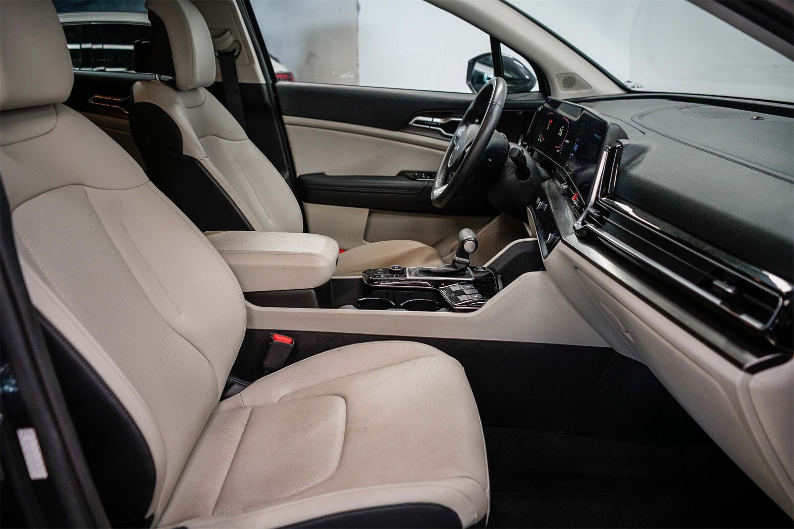 Thumbnail: 2024 Kia Sportage - 15