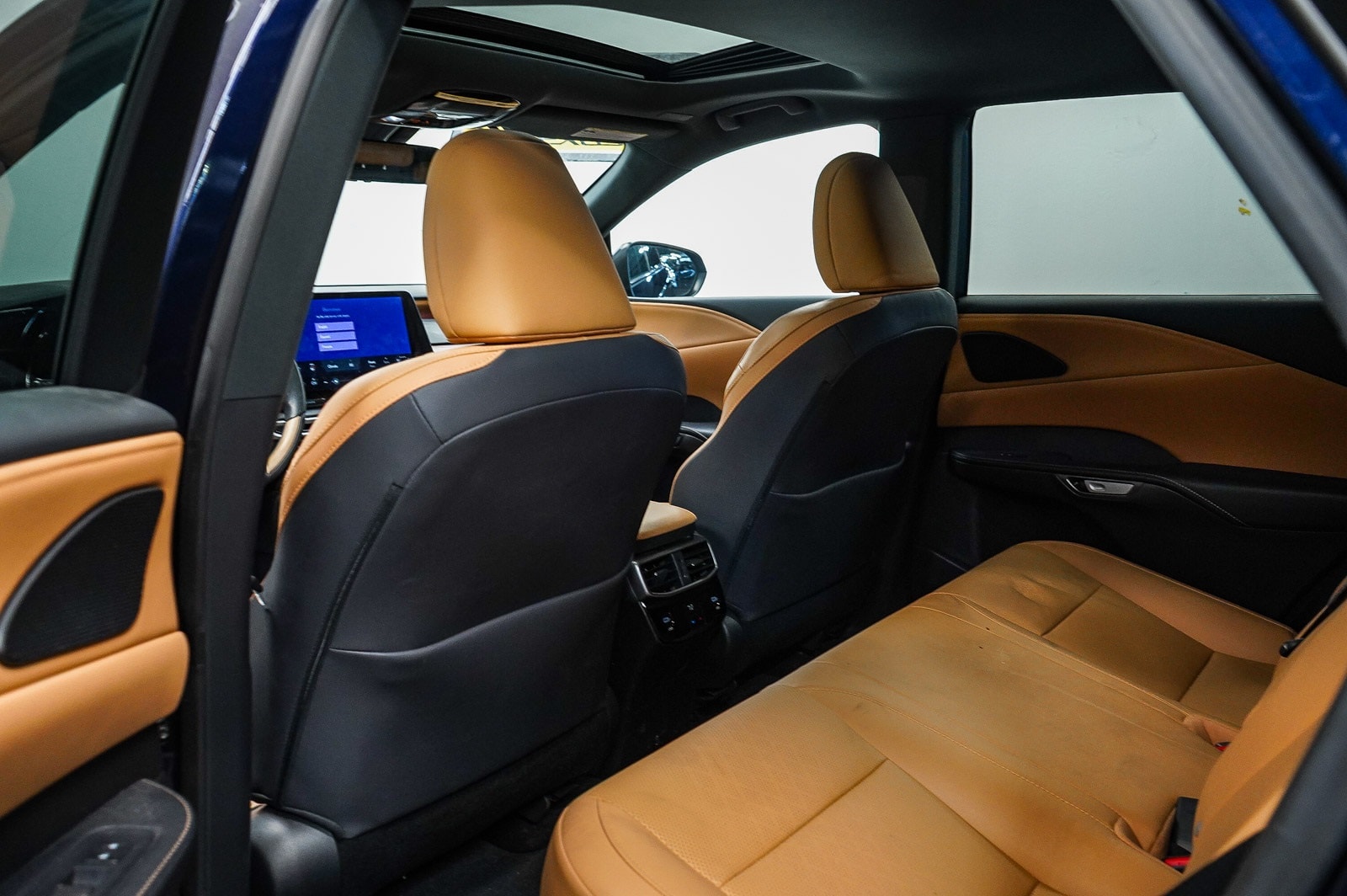 Thumbnail: 2024 Lexus RX - 19