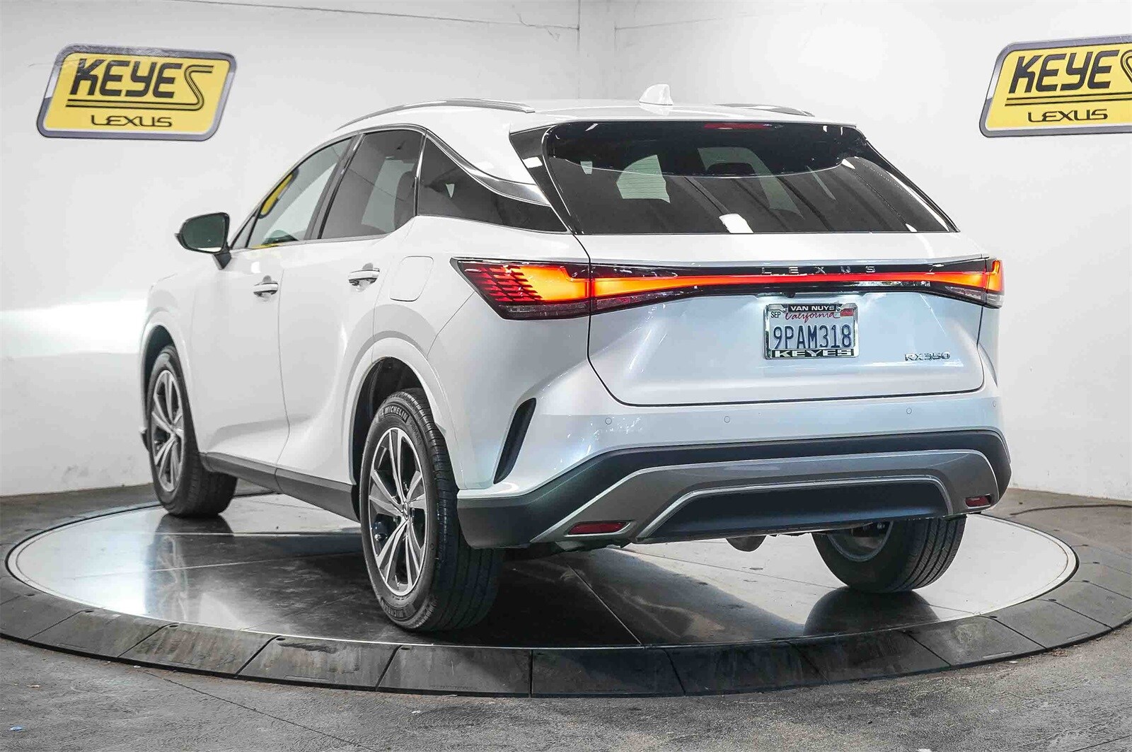 2024 Lexus RX 350 photo 2