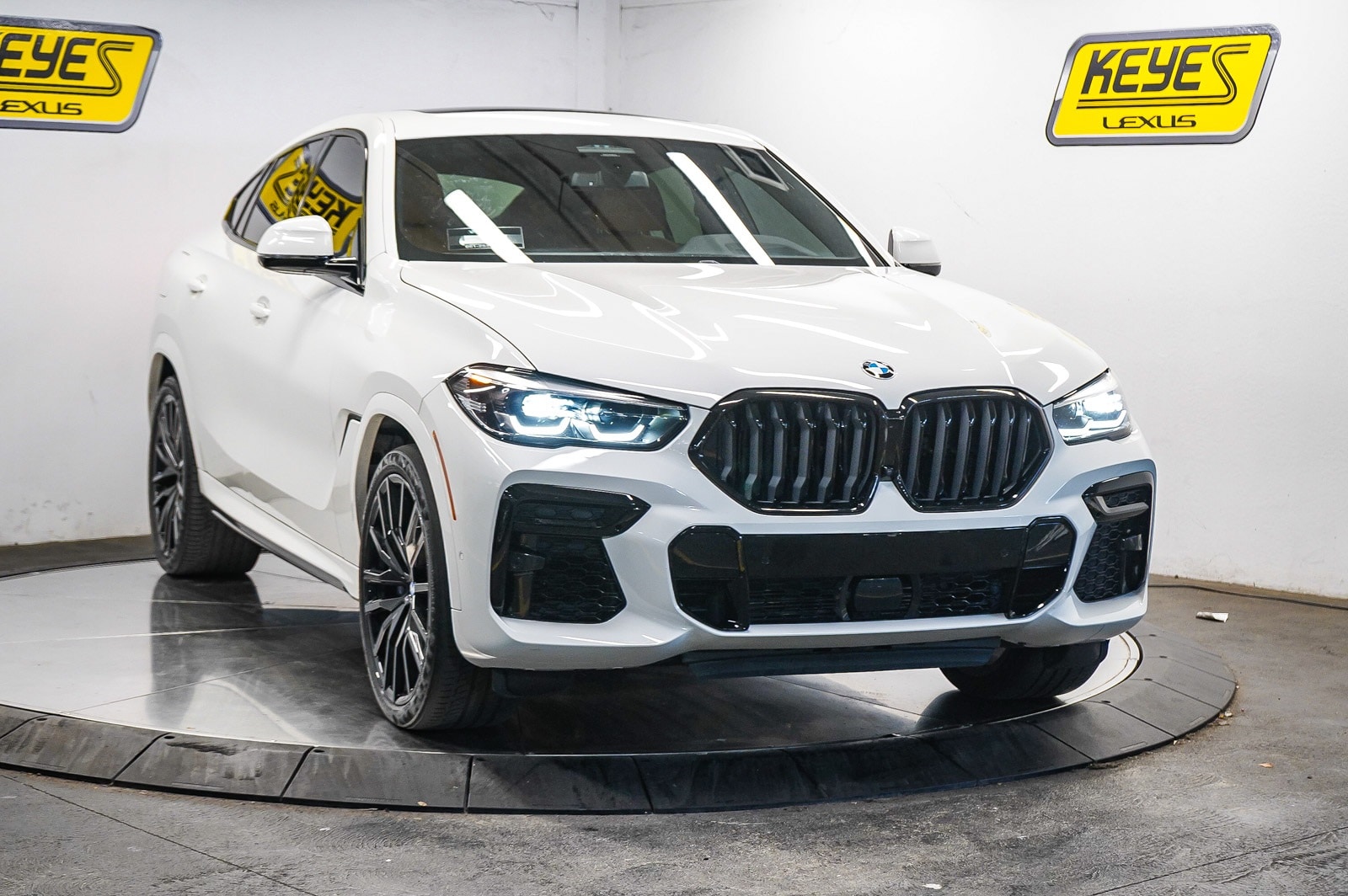 Thumbnail: 2023 BMW X6 - 5