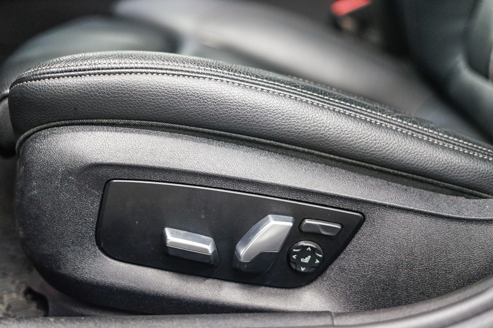 Thumbnail: 2019 BMW 5 Series - 20