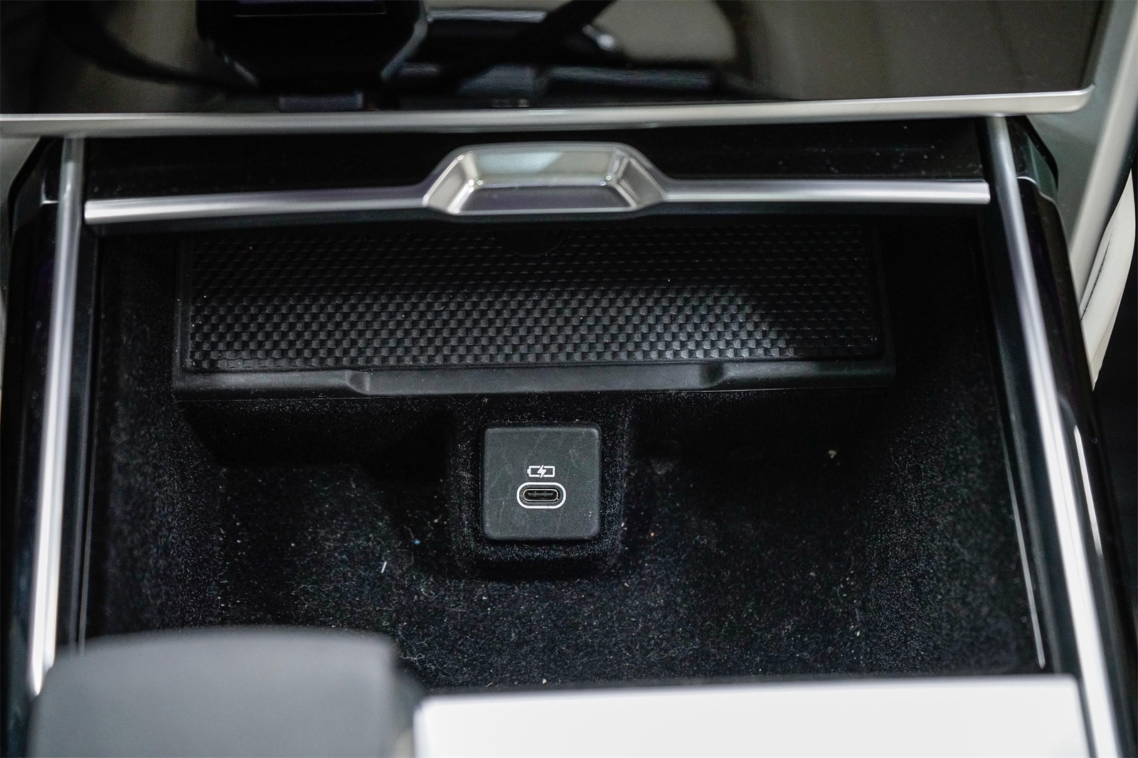 Thumbnail: 2024 Land Rover Range Rover - 21