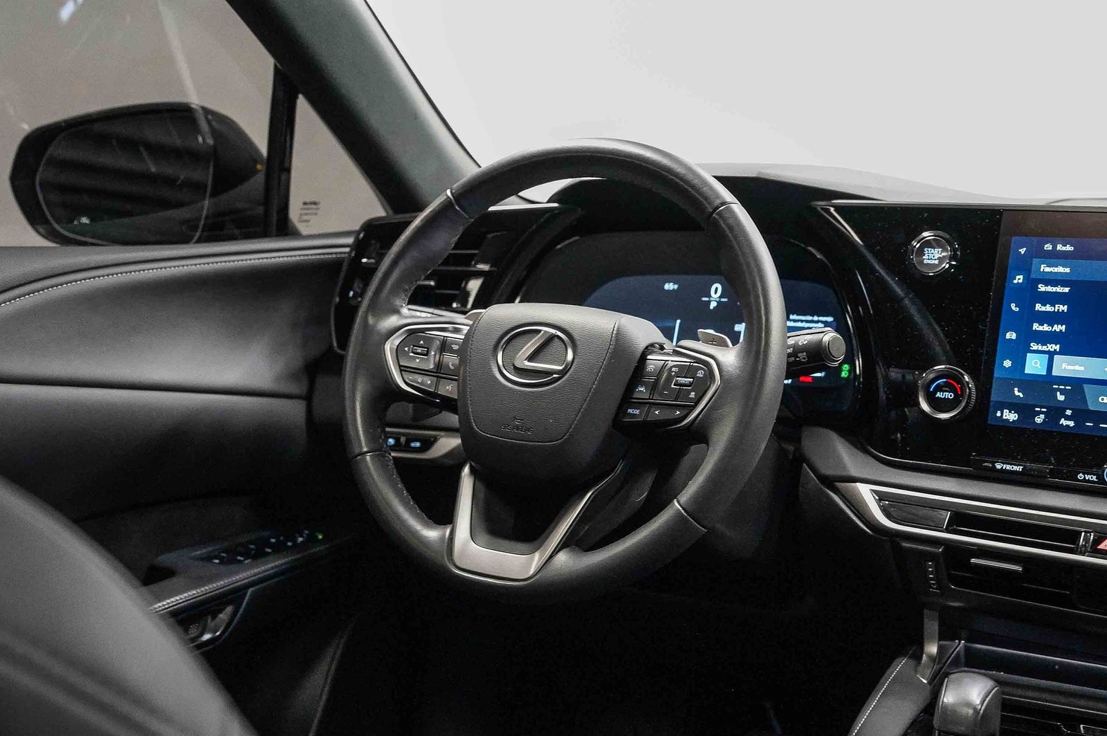Thumbnail: 2025 Lexus RX - 14